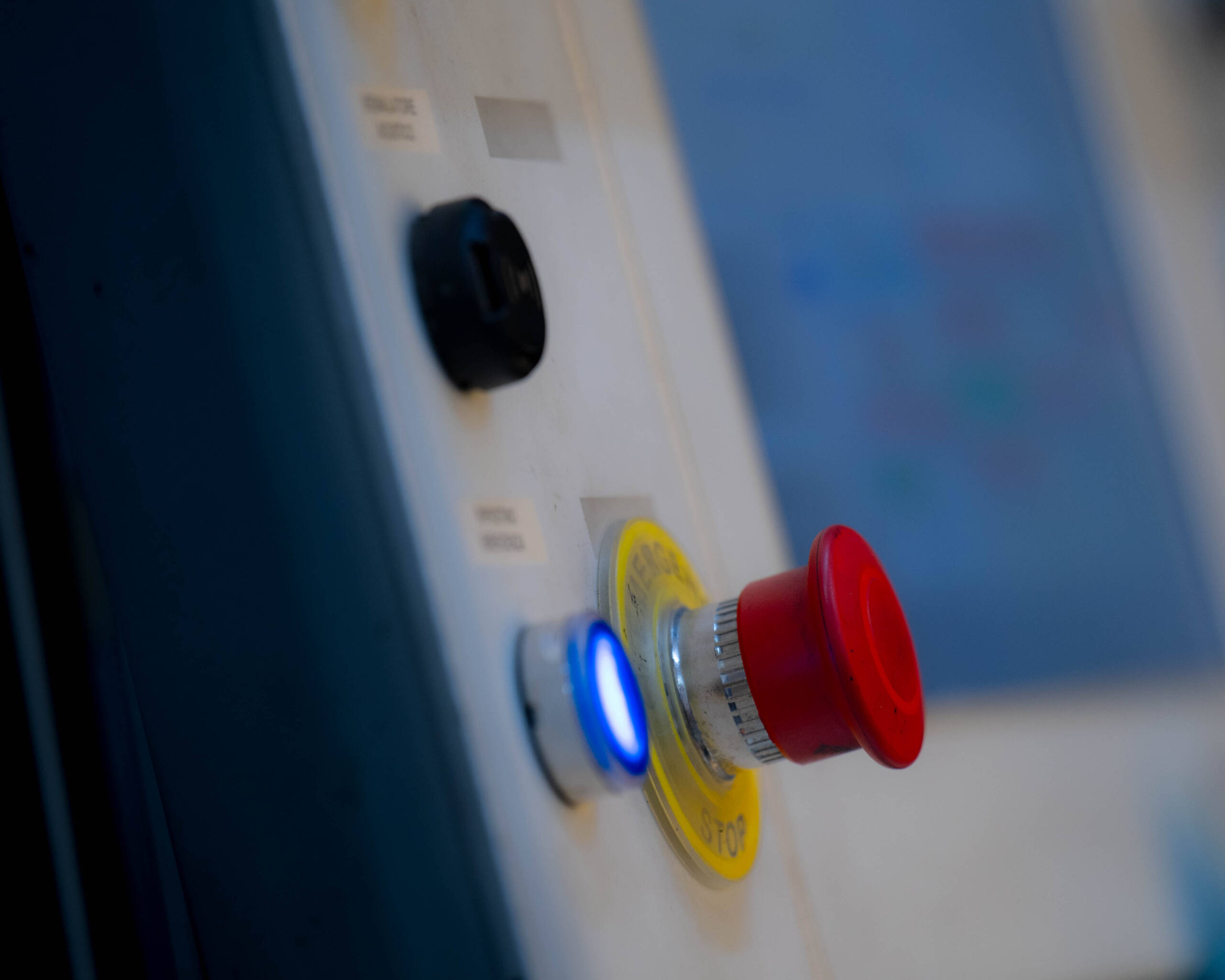 Macchina da taglio per filo Lucido