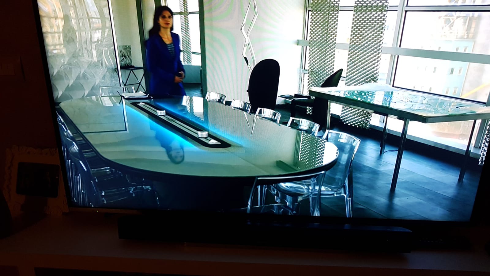 Realizzazione piano tavolo in Vetro