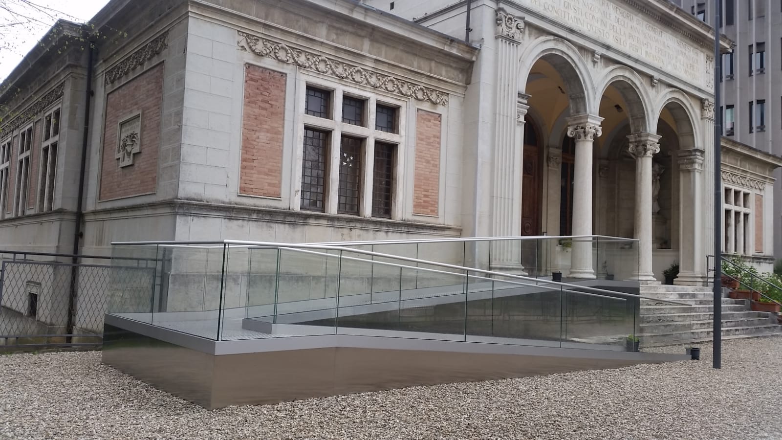 Pedana scivolo ad uso disabili